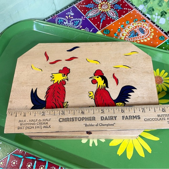 MCM Wooden Hamburger Press, Chrissy Japan, Roosters - Picture 6 of 9